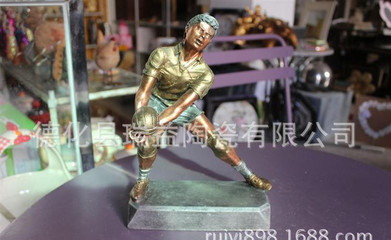 树脂工艺品的力量 运动人物与排球奖牌的完美融合